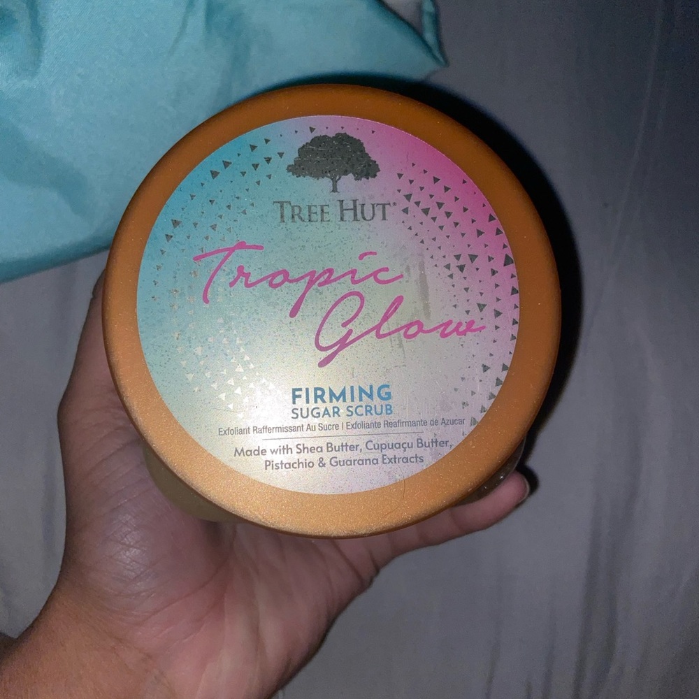 Tropic glow tree hut sugar scrub